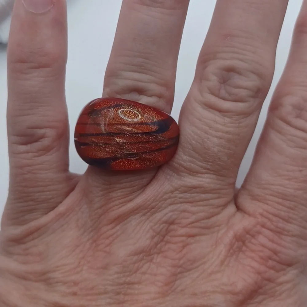 Red Glass Art Ring With Gold And Black Streaks Sz 7.5